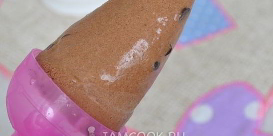 Шоколадное мороженое с дропсами