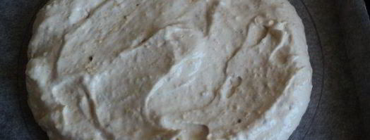 торт-мороженое с меренгой и фруктами. Шаг 4