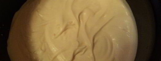 торт-мороженое с меренгой и фруктами. Шаг 5