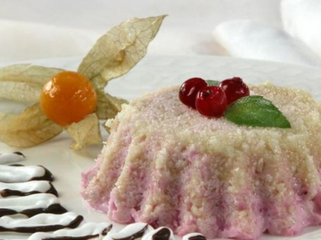 Рецепт творожно-клюквенного мороженого с миндалем