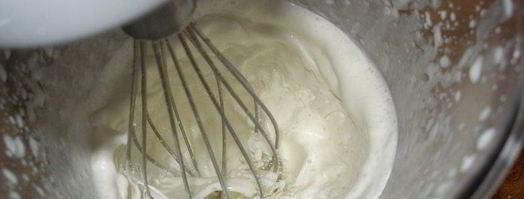 творожный торт-мороженое с клубникой. Шаг 2