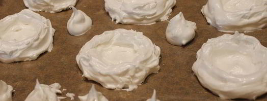 безе с шоколадным муссом и фруктами. Шаг 5