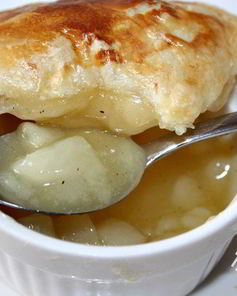 Грушевый мусс запеченный под слоеным тестом