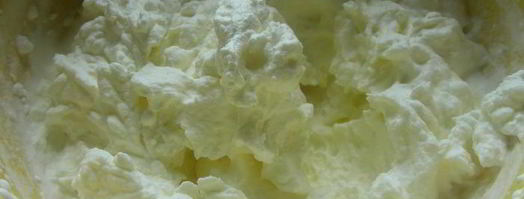 йогуртово-клубничный мусс с киви. Шаг 5