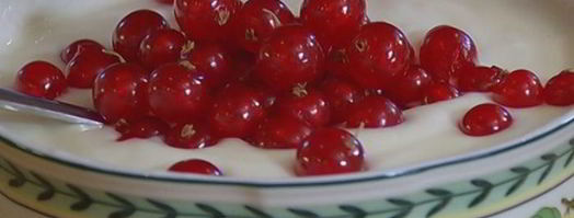 йогуртовый мусс с красной смородиной. Шаг 5