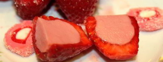 клубничный мусс в клубнике. Шаг 7