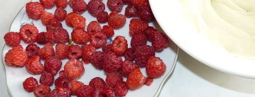 мусс из белого шоколада с малиной. Шаг 3