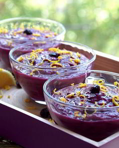 Мусс из кус-куса с ягодами и фруктами