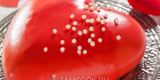 Муссово-клубничный торт