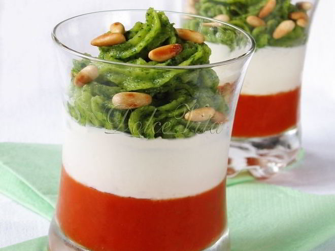 Рецепт праздничной закуски капрезе-мусс