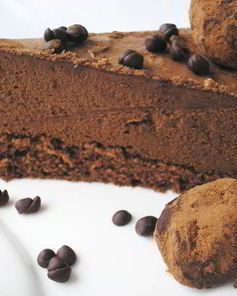 Шоколадный торт-мусс с кофейно-карамельными трюфелями