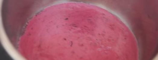 воздушный мусс из черной смородины. Шаг 2