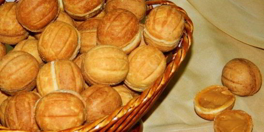 Орешки со сгущенкой классические