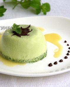 Панна котта с руколой и соусом из белого шоколада