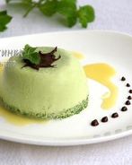 Панна котта с руколой и соусом из белого шоколада