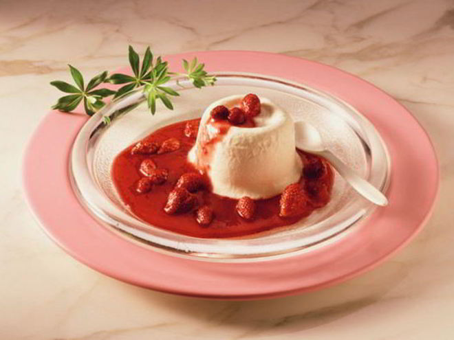 Рецепт паннакотты с ягодным соусом
