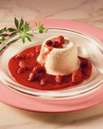 Паннакотта с ягодным соусом