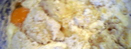 кулич пасхальный с изюмом и орехами. Шаг 4