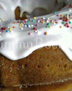 Кулич с белой шоколадной глазурью