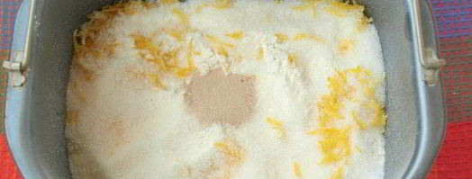 кулич с вяленой клюквой в хлебопечке. Шаг 3