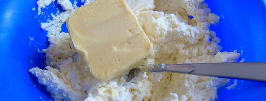 пасха с вяленой клюквой и цукатами. Шаг 3