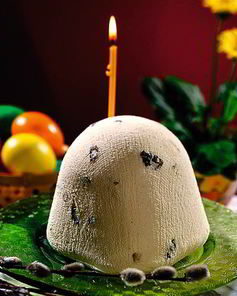 Пасха творожная с изюмом