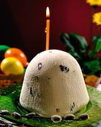 Пасха творожная с изюмом