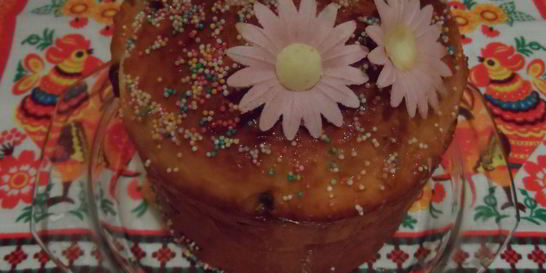 Пасхальный кулич в сахарной глазури