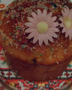 Пасхальный кулич в сахарной глазури