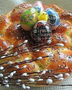 Пасхальный венок с тройной начинкой