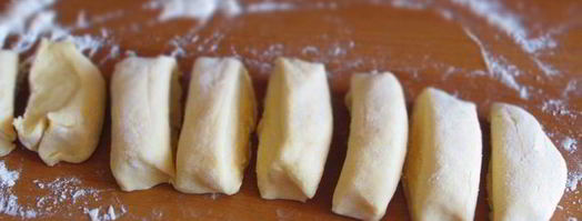 пасхальные творожные булочки с заварным кремом и абрикосами. Шаг 8