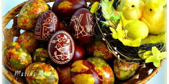 Яйца варенные в луковой шелухе