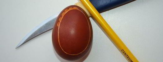 яйца варенные в луковой шелухе. Шаг 2