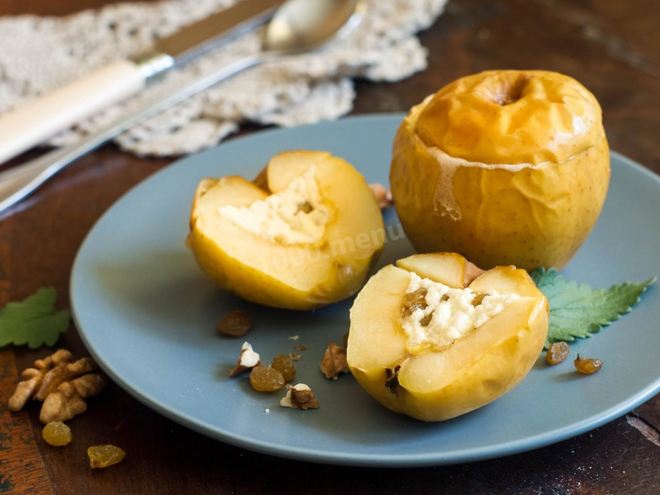 Рецепт печеных яблок с творогом в духовке