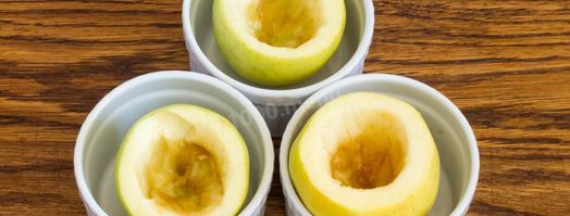 печеные яблоки с творогом в духовке. Шаг 4