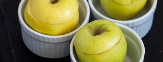 печеные яблоки с творогом в духовке. Шаг 6