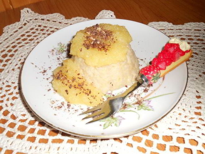 Рецепт рисового пудинга в яблочном соусе