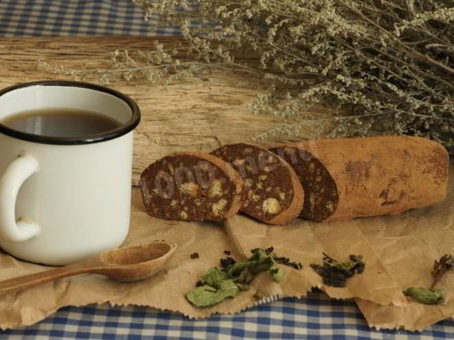 Рецепт шоколадной колбасы со сгущенкой из печенья