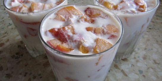 Сливочное желе с фруктами