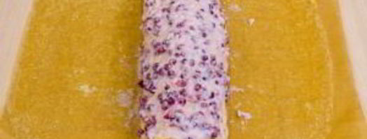 бисквитный рулет с брусничным суфле. Шаг 12