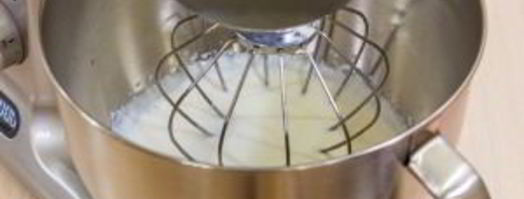 бисквитный рулет с брусничным суфле. Шаг 8