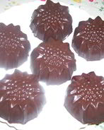 Конфеты с персиками и творожным суфле