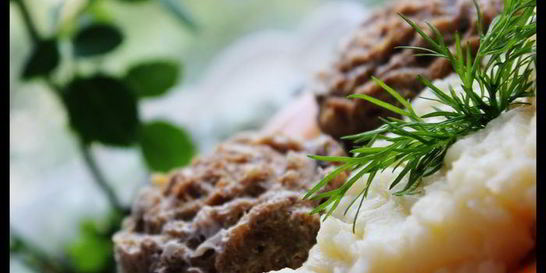 Мясное суфле с персиками