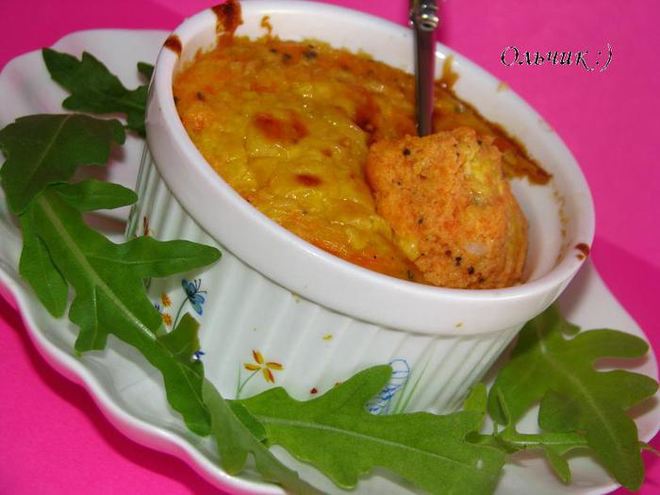 Рецепт нежного овощного суфле с курицей и сыром