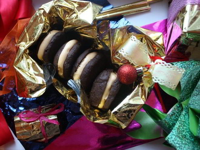 Рецепт шоколадных печений вупи-куки с облепиховым суфле