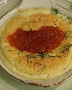 Сливочное суфле с красной икрой