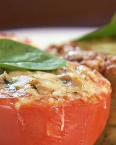 Суфле из трески с медово-горчичным соусом и запеченными помидорами