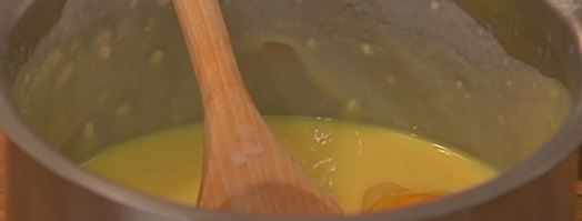 суфле с горошком, грюйером и розовым перцем. Шаг 6