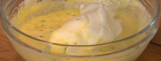 суфле с горошком, грюйером и розовым перцем. Шаг 8