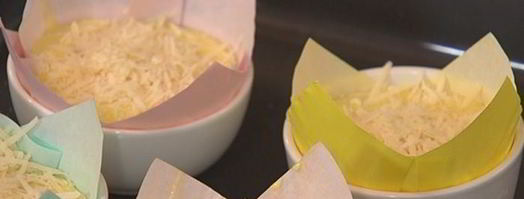 суфле с горошком, грюйером и розовым перцем. Шаг 10